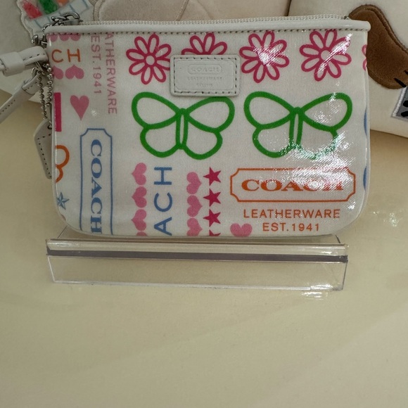 Coach White Patent Butterfly and Floral Wristlet - Picture 2 of 8